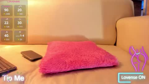 Bonie Smith online show from March 15, 12:45 am