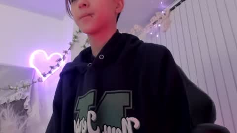   online show from January 25, 11:46 am