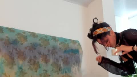   online show from January 26, 3:36 pm