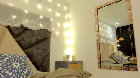   online show from October 29, 12:48 am