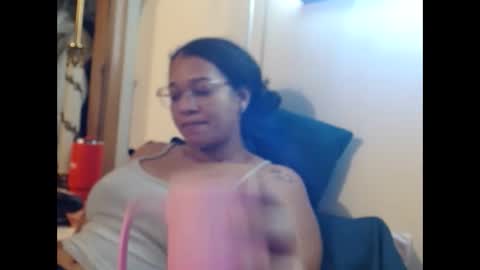 Queen Bon Vivantt online show from September 8, 2:49 pm