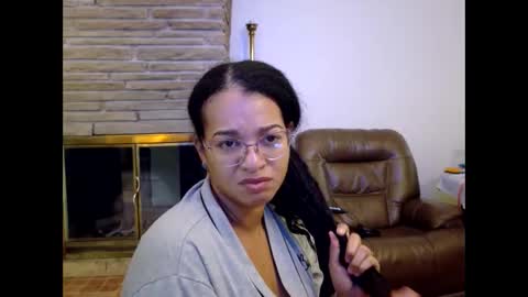 Queen Bon Vivantt online show from October 23, 2:01 pm