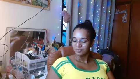 Queen Bon Vivantt online show from February 5, 10:22 pm