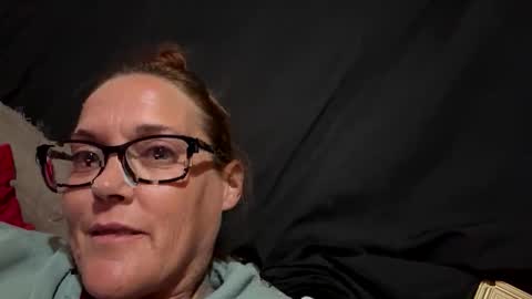 bossmilf007 online show from April 8, 6:04 am