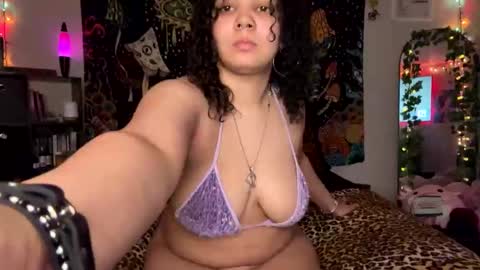 Snapshot of boysdroollx chatting on February 4, 5:21 am Puddin online show from February 4, 5:21 am