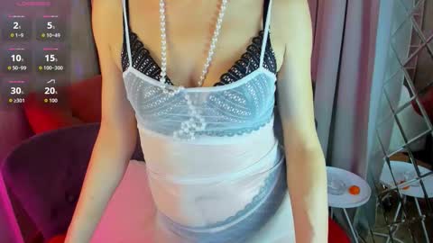 Brandi online show from December 19, 1:58 pm