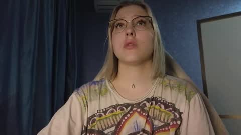 Belle  online show from November 15, 2:51 pm