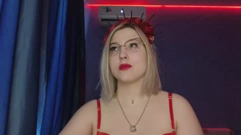 Belle  online show from May 17, 11:20 am
