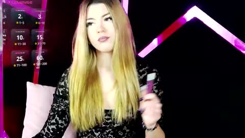 Zeline online show from December 15, 6:46 pm