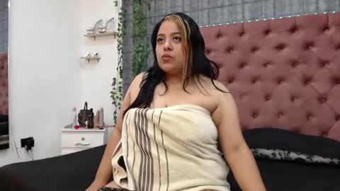 Snapshot of brenda_maz chatting on January 17, 11:59 am Brenda  online show from January 17, 11:59 am