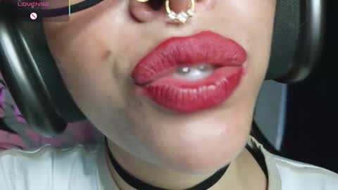 Bri  online show from March 28, 11:03 pm