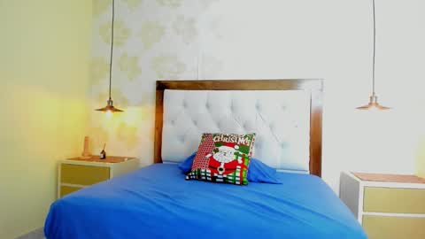 Briana online show from December 4, 7:58 pm