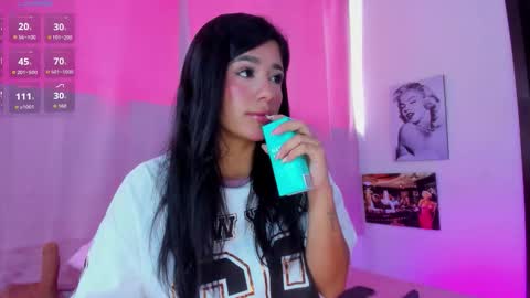 briana11_ online show from October 31, 3:05 pm