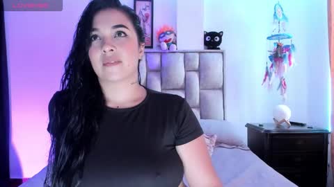     online show from November 12, 6:39 pm