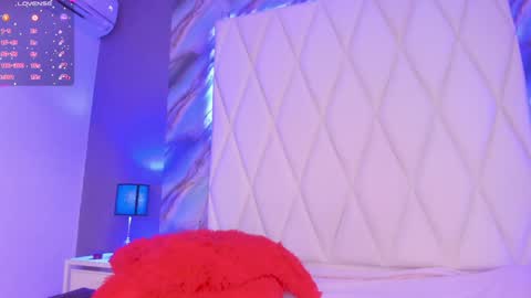  Briana  online show from February 5, 5:32 pm