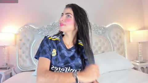 Bri online show from September 12, 11:45 pm