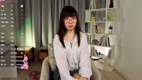 Hanna online show from January 12, 1:44 am