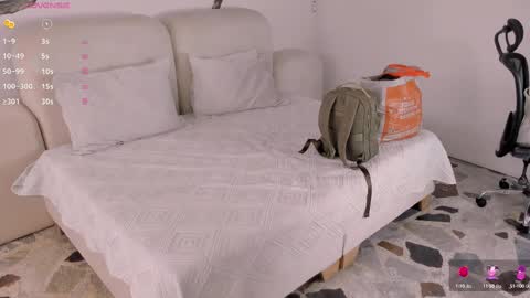    online show from March 3, 12:31 pm