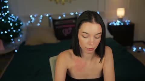 Diamonds Girls online show from December 18, 9:14 am