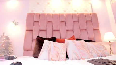 Britanny  online show from December 5, 5:36 pm