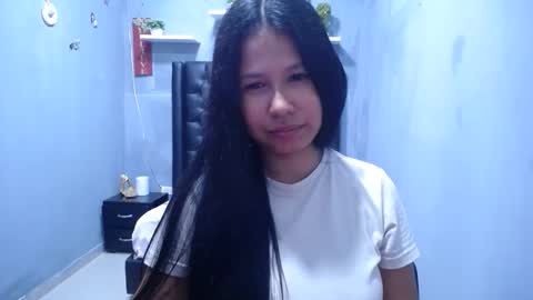 britanyx1 online show from March 31, 2:50 pm