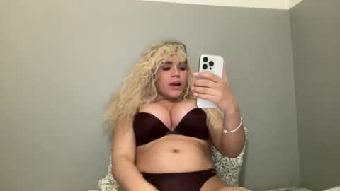 brithneysquirt online show from February 21, 4:57 am