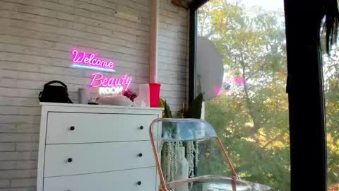 britney_charm online show from October 22, 6:51 am