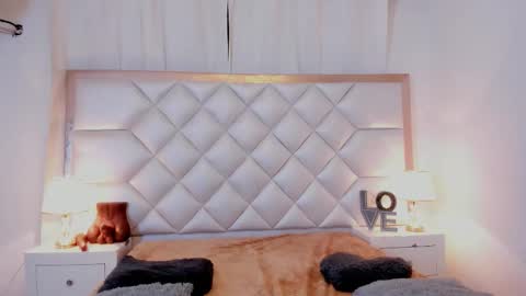 Brittany  online show from November 28, 9:51 pm