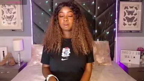 brittany 25 years old  happy as a worm  online show from December 13, 8:32 am