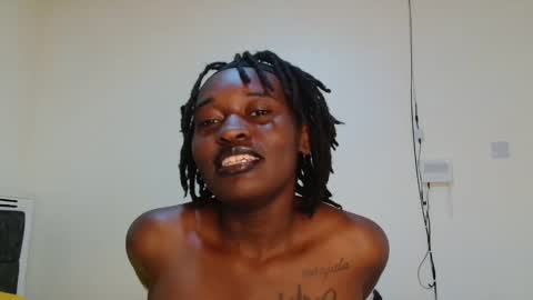 broken_haloo online show from March 30, 5:51 am