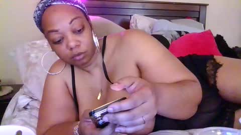 brownroundrenee online show from November 9, 4:36 pm