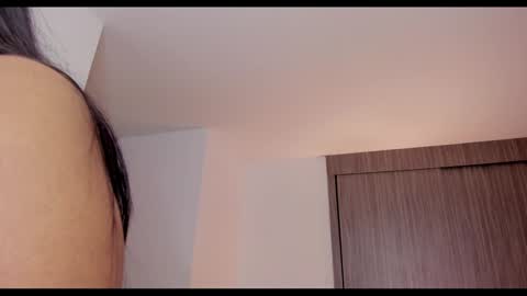 Snapshot of brunnahart chatting on December 8, 10:03 pm     online show from December 8, 10:03 pm