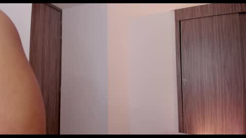 Snapshot of brunnahart chatting on December 29, 8:37 pm     online show from December 29, 8:37 pm