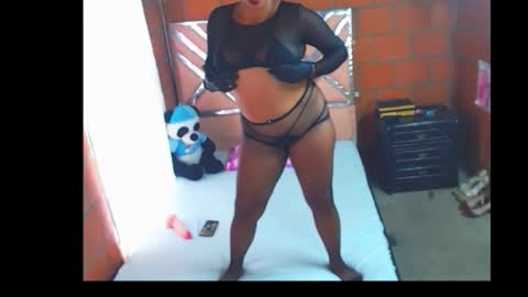 brytanysquirrt online show from November 3, 9:08 pm