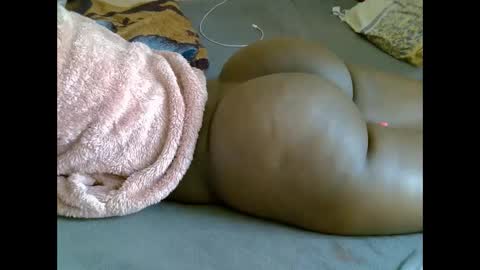 bubble_ass30 online show from September 28, 11:15 am