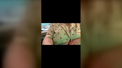 bubblegirl online show from March 25, 1:25 pm