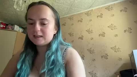 bubblegum_tempt online show from June 12, 4:20 am