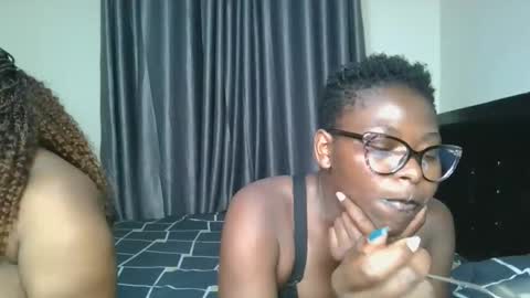 Bubbly online show from November 12, 1:03 am