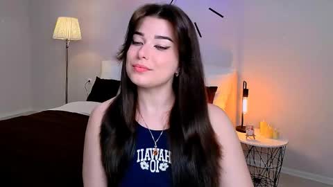 Ari online show from March 30, 1:54 pm