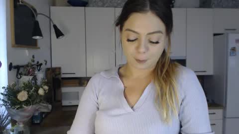 Buffy online show from September 17, 7:50 am