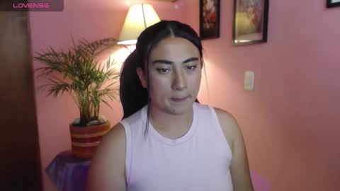 bunnyEmilyR0s33 online show from March 11, 3:58 pm