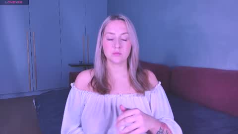 Lissa online show from July 3, 7:42 pm