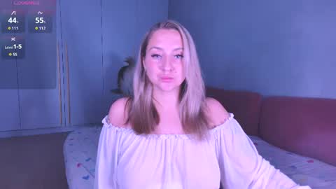 Lissa online show from August 1, 8:55 pm