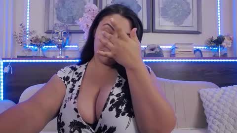 Snapshot of bustyeva_ chatting on September 28, 4:19 am      online between 6AM and 2PM EET almost everyday. online show from September 28, 4:19 am