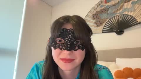 busy_bee69 online show from February 3, 10:45 pm