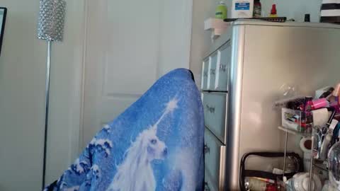 butterfly booty online show from March 29, 3:44 pm