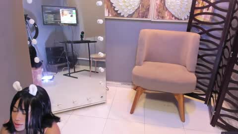 I am Katherine  online show from April 10, 11:05 am