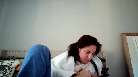 Snapshot of caitie__citrine chatting on December 3, 7:11 pm Caitie Citrine online show from December 3, 7:11 pm