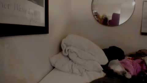 calaentemichele online show from February 14, 4:15 am