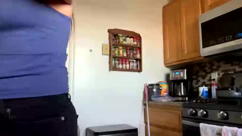 calishop1 online show from March 27, 1:29 am